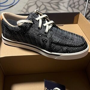 Stylish Black and White Men's Shoes